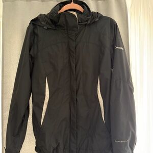 Columbia Women's Black and White Ski Jacket
